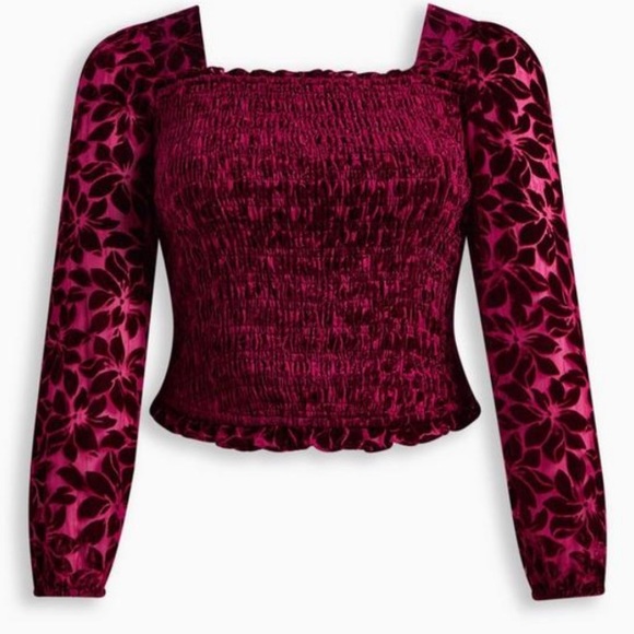 NWT | Torrid | Velvet Smocked Blouson Sleeve Crop Top | Size 2X - Picture 1 of 10